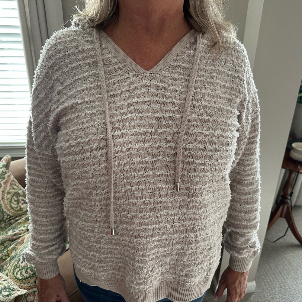 Nicole Miller Sweater with hood